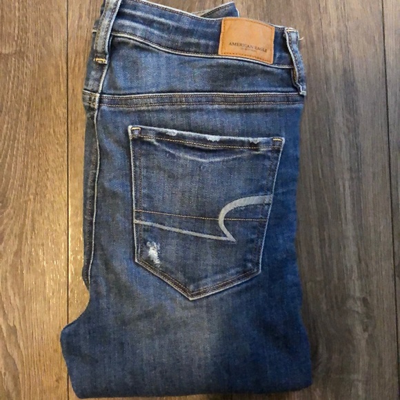 American Eagle Outfitters Denim - American eagle ripped jeans. Regular.